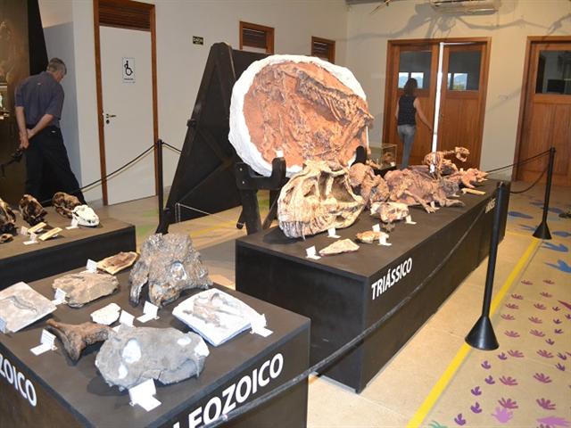 Inauguração Mostra Paleontológica Irmãos Cargnin